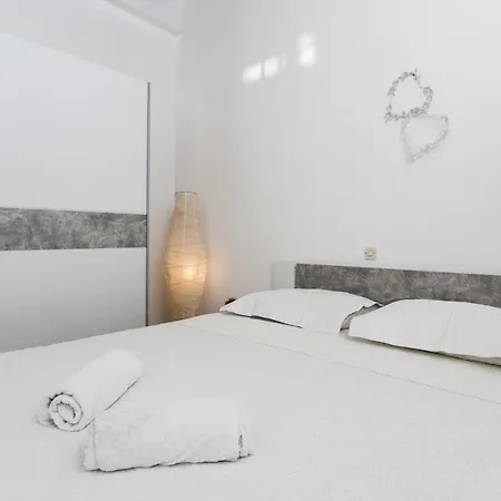 Roko Superior Apartment